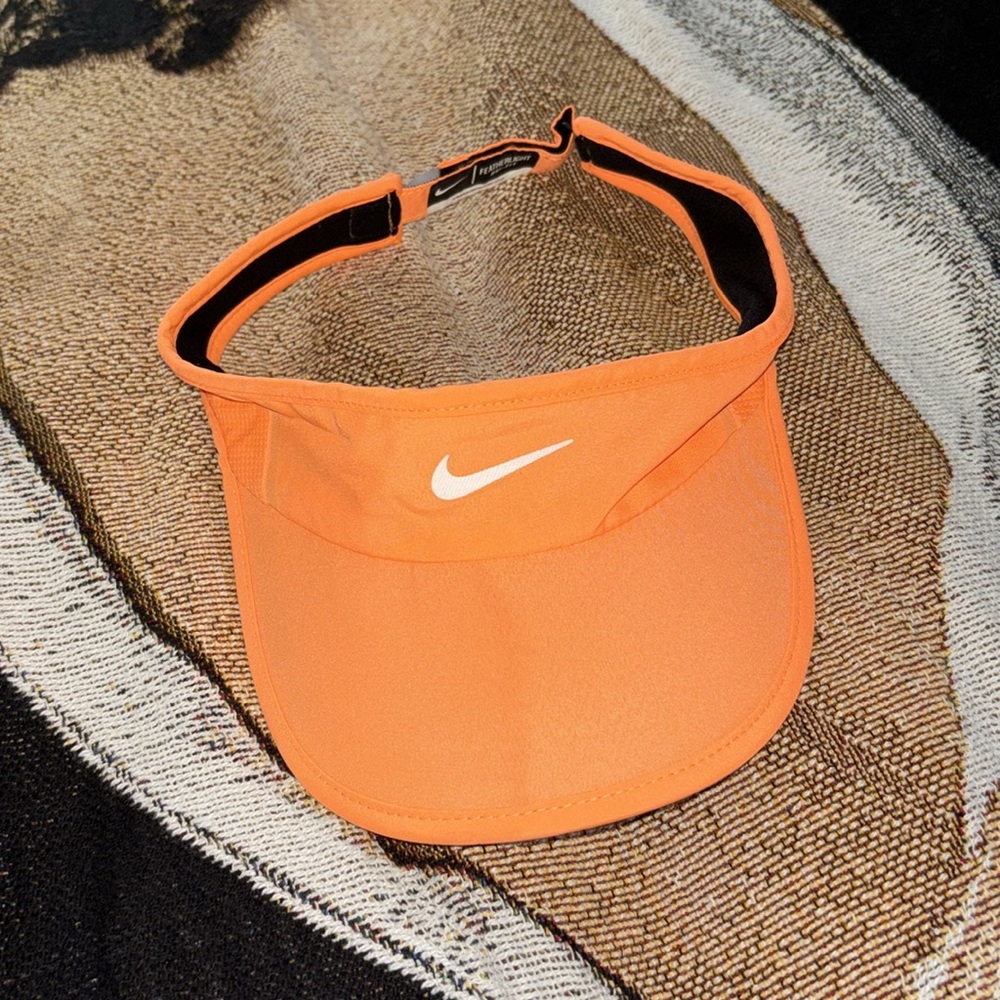 Nike visor